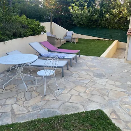 3 ,vue Golfe De Saint-tropez, A Pied, Piscine Tatil Evi