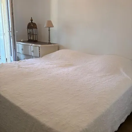 3 ,vue Golfe De Saint-tropez, A Pied, Piscine